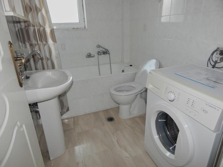 Cozy Apartment For 2-5 People-Center Tripoli 1 Extérieur photo